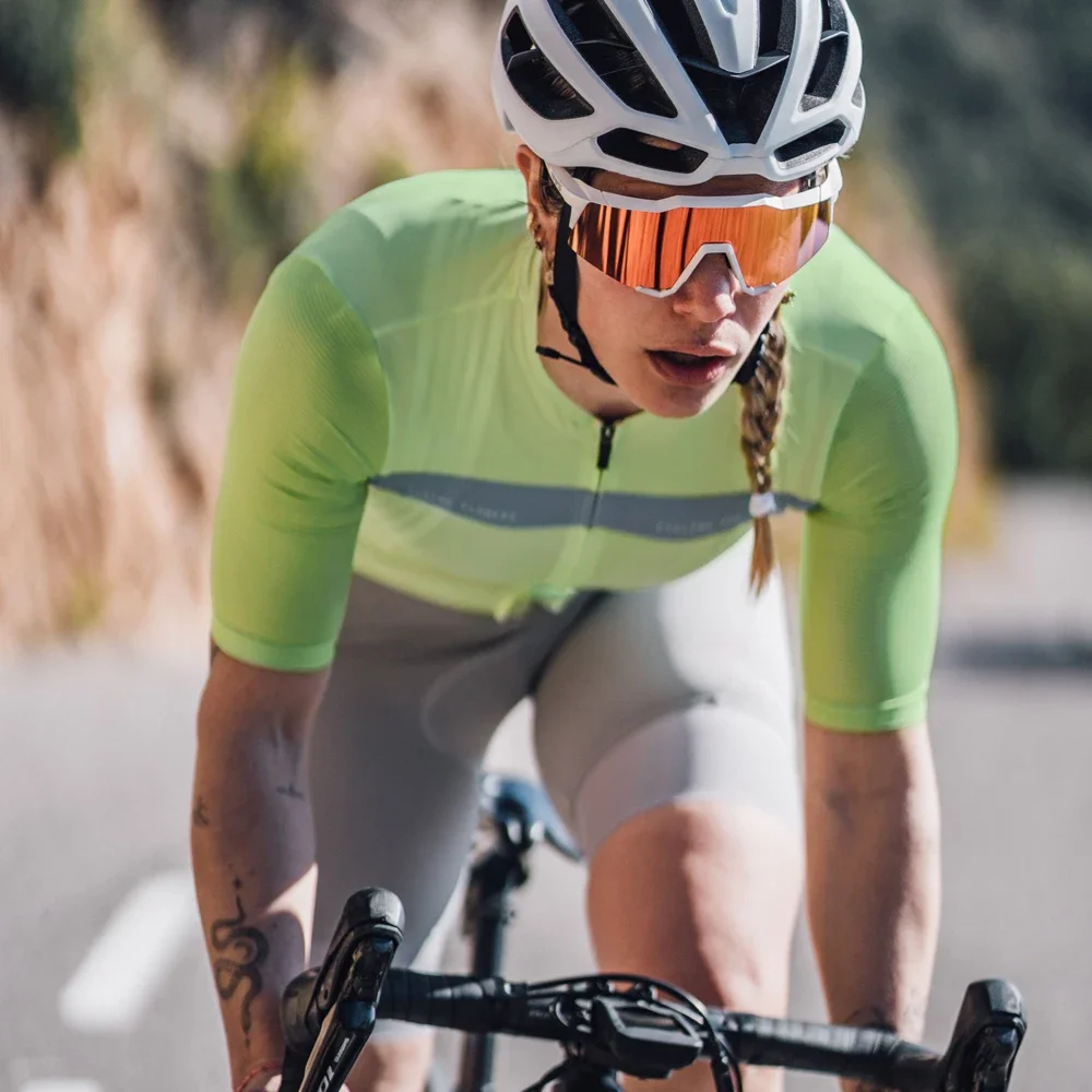 Santic Womens Cycling Jersey Summer Quick Dry Short Sleeved Bicycle Clothing Outdoor Breathable Reflective MTB/Road Biker Shirts