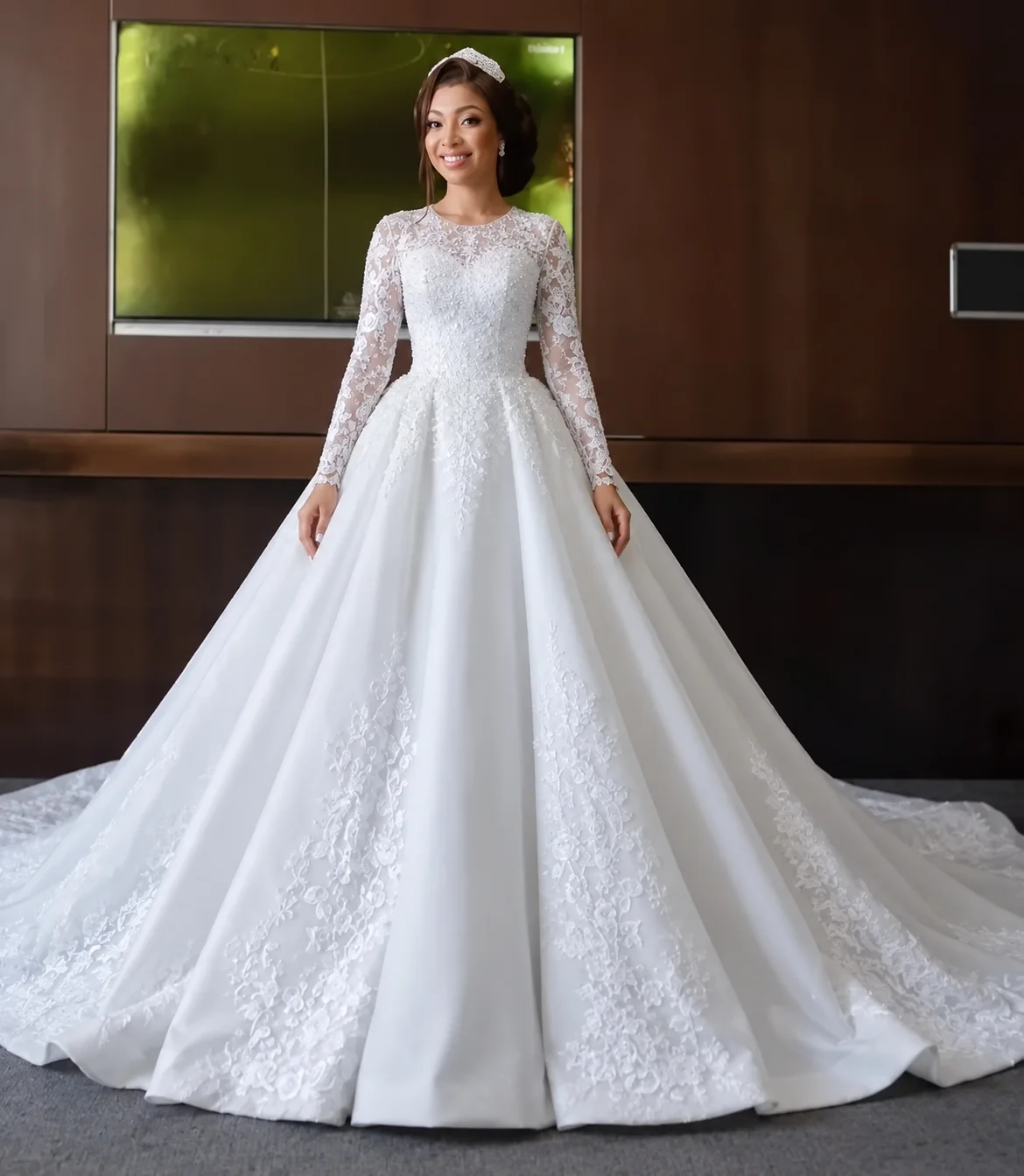 Wedding Dress Bridal Gown Square Neck Long Sleeve Lace Pearl Beaded Ballgown Court Train Vestidos De Novia Custom Made for Bride
