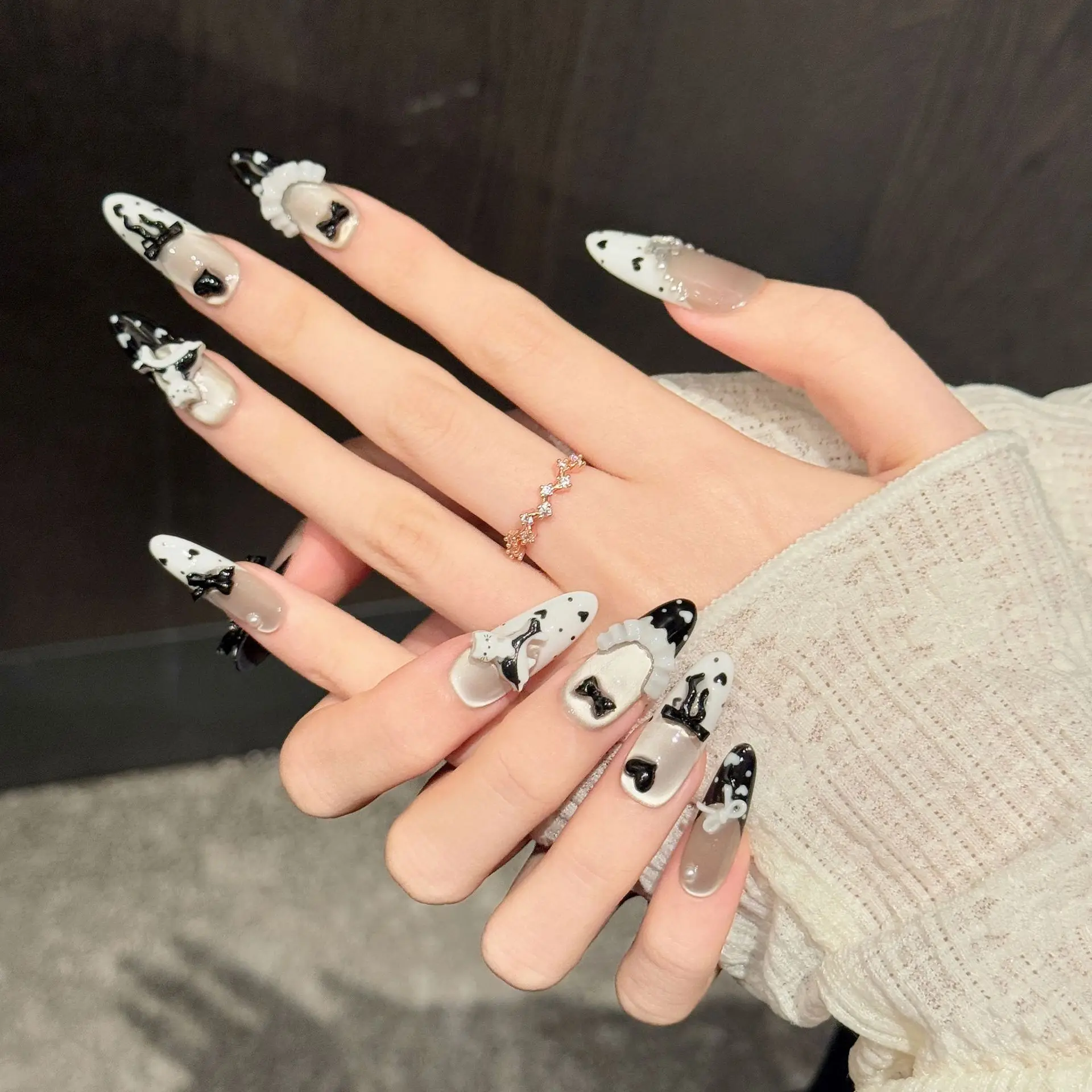 10pcs Pure Hand Pressed Long Oval Nail Art,Nice Fake Nail,Black And White Cat's Eye With Cat Bow Love Polka Dots,Ideal For Women