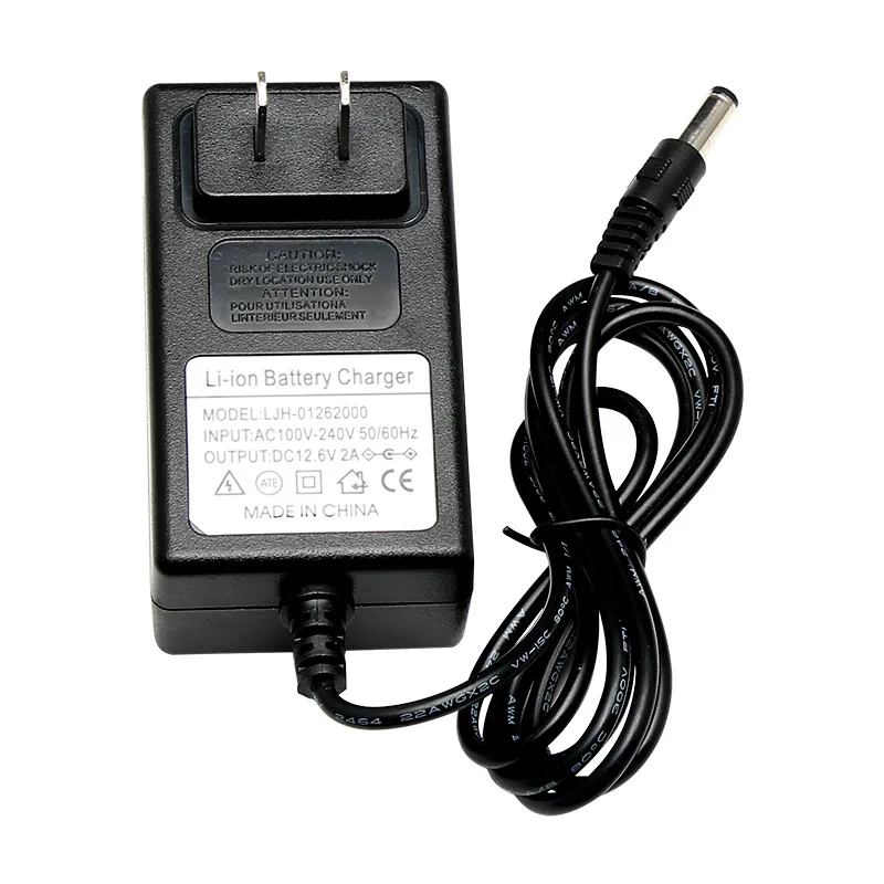 Adattatore per caricabatterie AC 8.4V 12.6V 16.8V 2A 21V 1.3A 25.2V 1A per batteria al litio 18650 caricabatterie da parete agli ioni di litio serie 4 110-245V