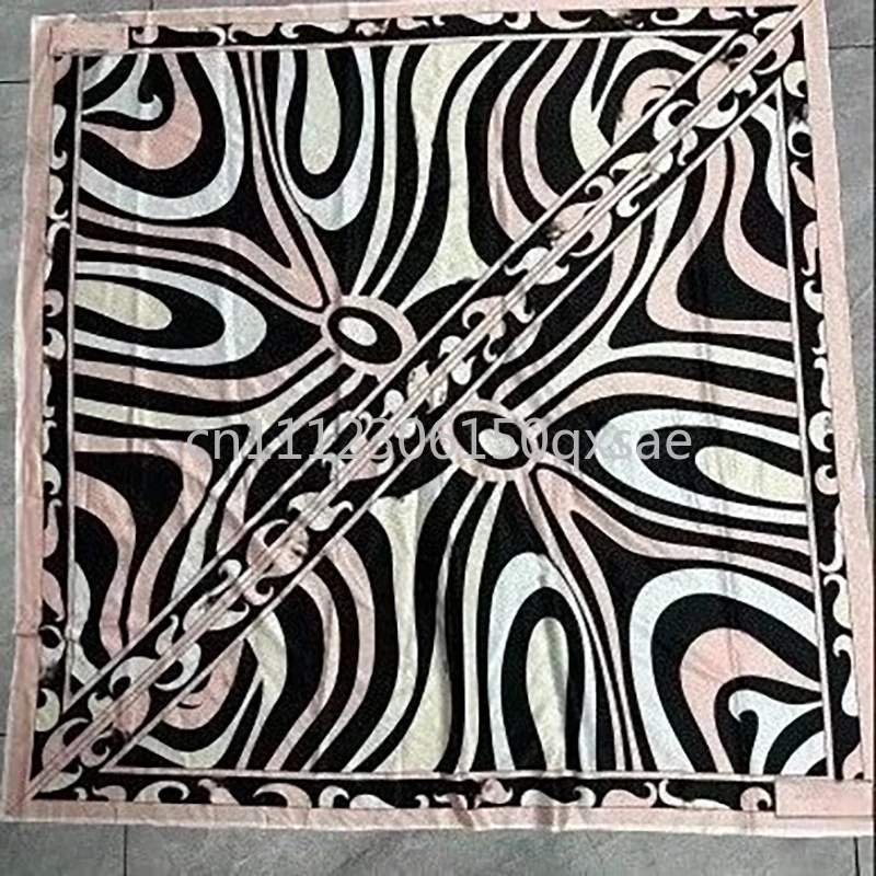90x90cm scarf