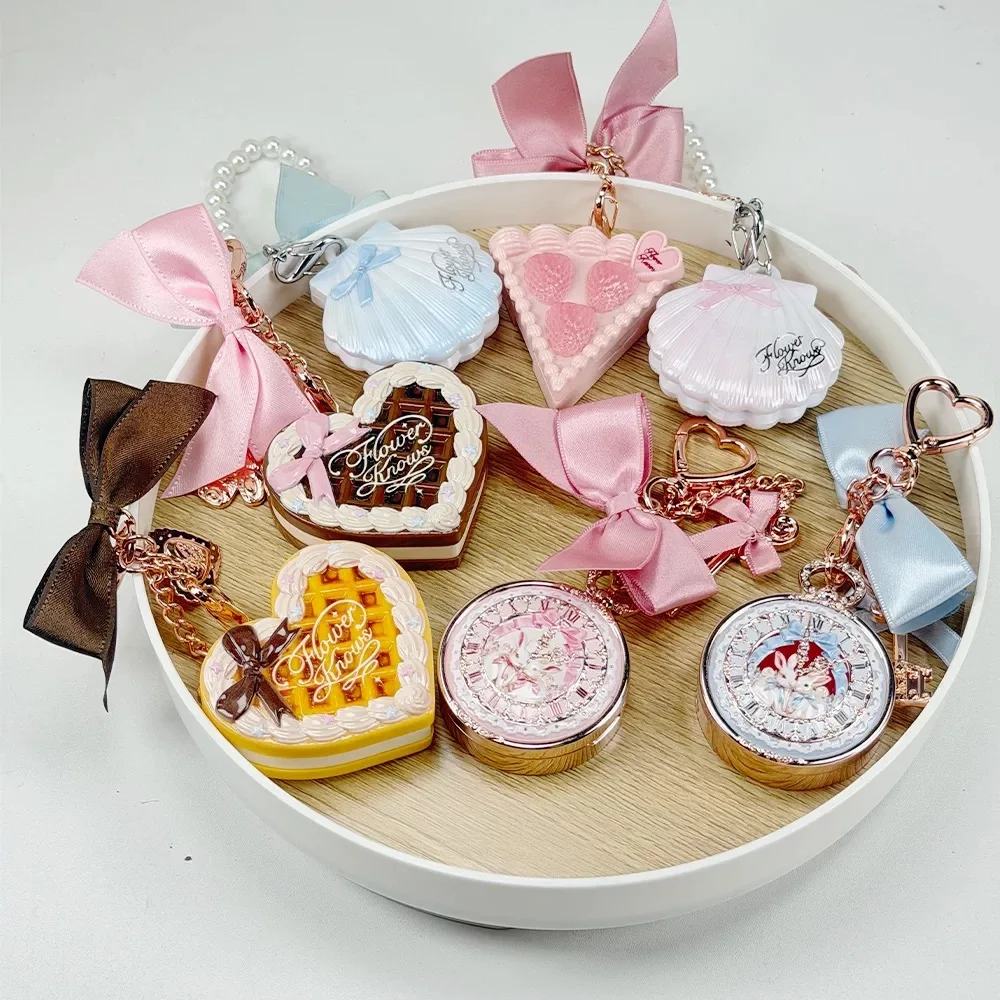 Flower Knows Bag Pendant Keychain Knight Unicorn Shells Jewel Highlight Blush Pressed Powder Silkworm Eyeshadow Makeup