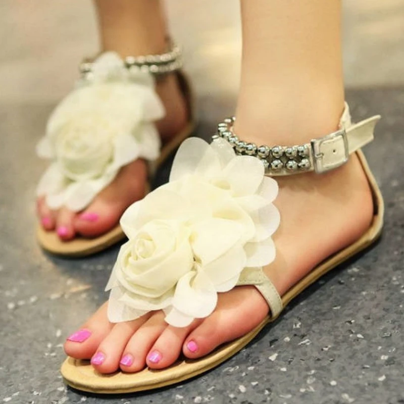 Women Bohemian Sandals Three-dimensional Flower Vacation Shoes Clip Toe Flat Sole Sandals For Women Large Size Sandals 36-42