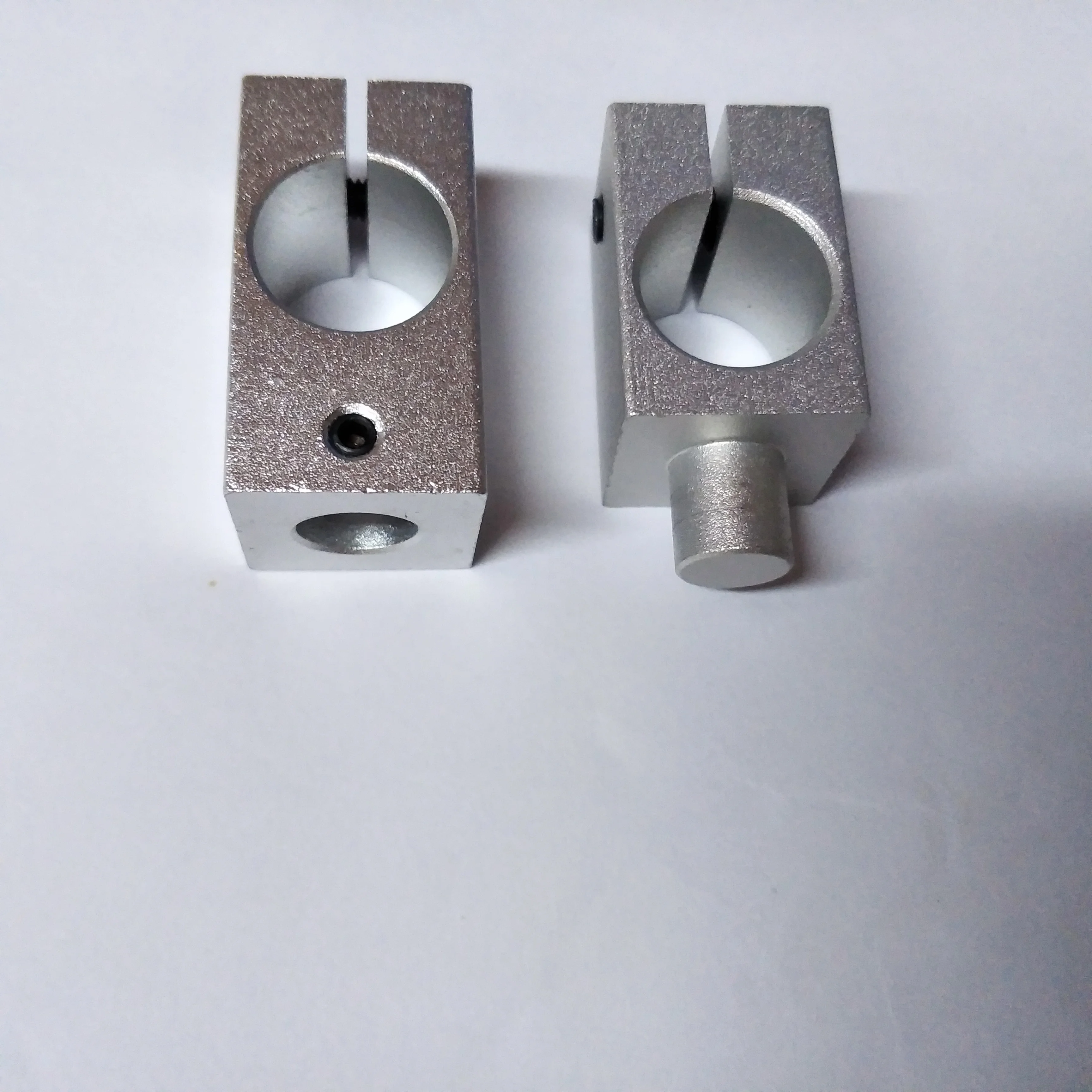 Optical axis angle fixed cross fixed clamp universal joint 360 degree rotation adjustable steel pipe connector