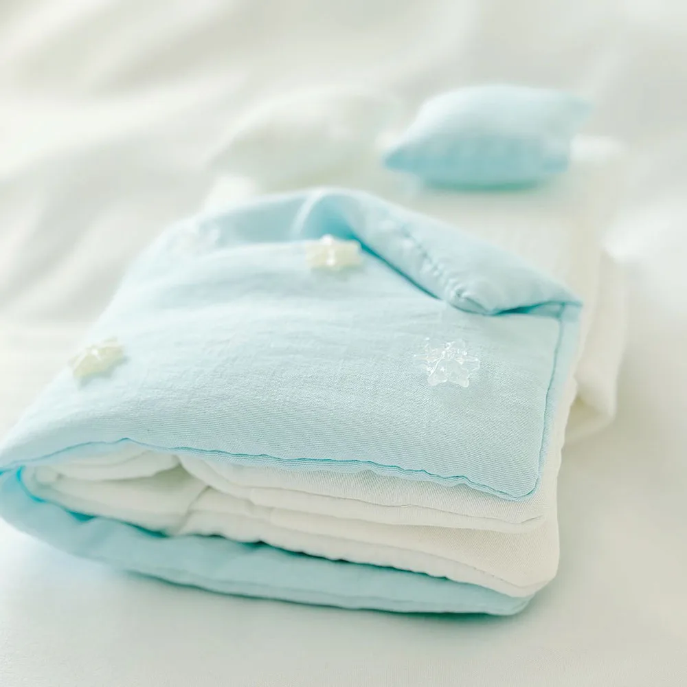Cute Bed Shape Book Sleeve A5/A6 Notebook Cover Snowflake Decor Cotton Yarn Book Protector with Mini Pillows Kawaii Book Cover