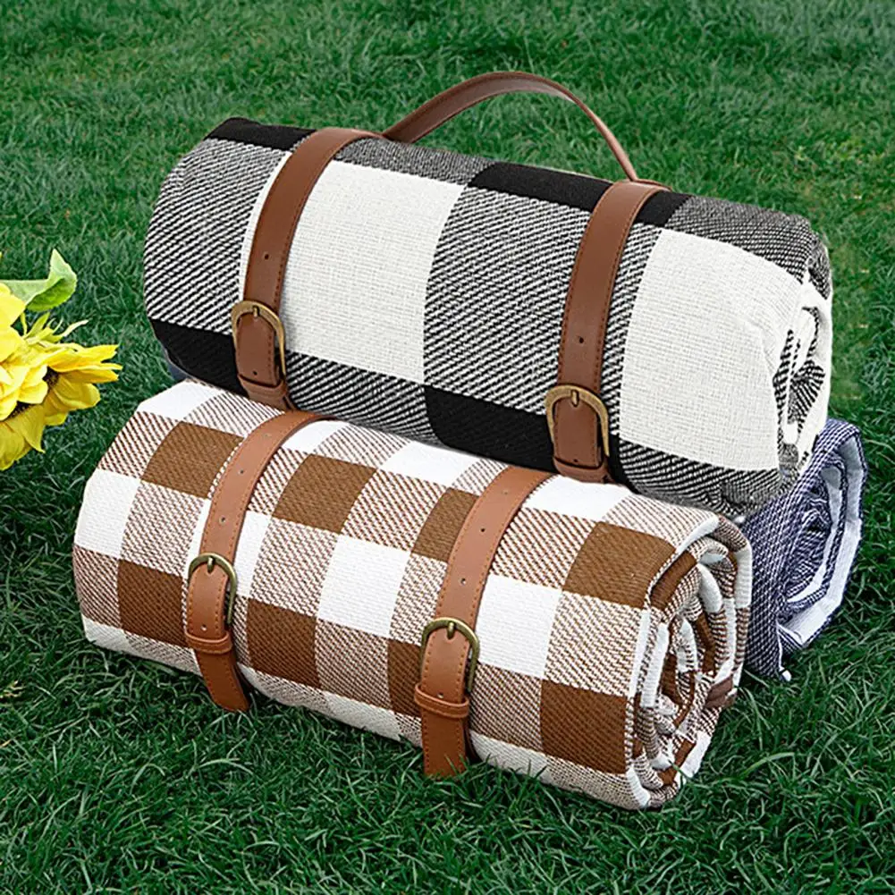 Picnic Blanket Three-layers Faux Leather Handle Moisture-proof Beach Blanket Thickened Plaid Camping Mat Rectangle Beach Mat