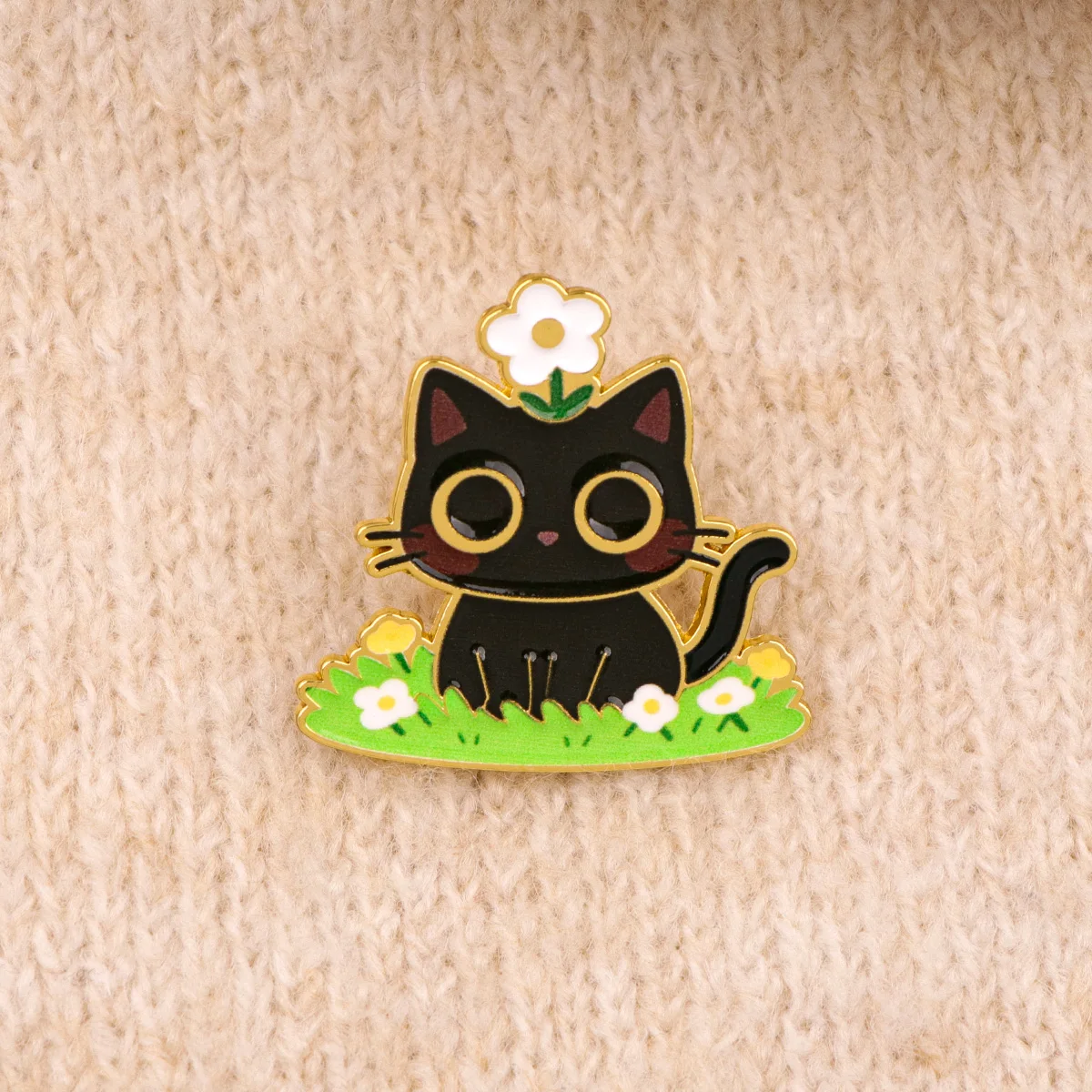 Flowers Enamel Pin Cute Black Cat Brooch Lapel Pins Badge on Backpack Clothing Accessories Fashion Jewelry Friends Gifts