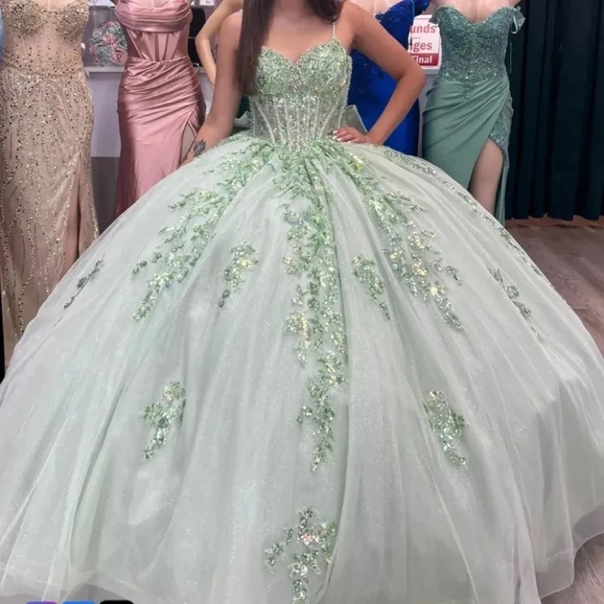 

Mint Green Quinceanera Dresses Princess Ball Gown Sequin Applique Bead Bow Tull Birthday Party Dress Vestido De 15 Anos Sweet 16