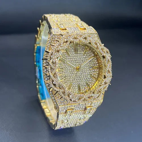 Imagen 2 del producto Nuevo reloj de lujo para hombre marca MISSFOX Hip Hop con cordones relojes de diamantes moda ahueca hacia fuera el reloj de cuarzo 2025 hombre Dropshipping