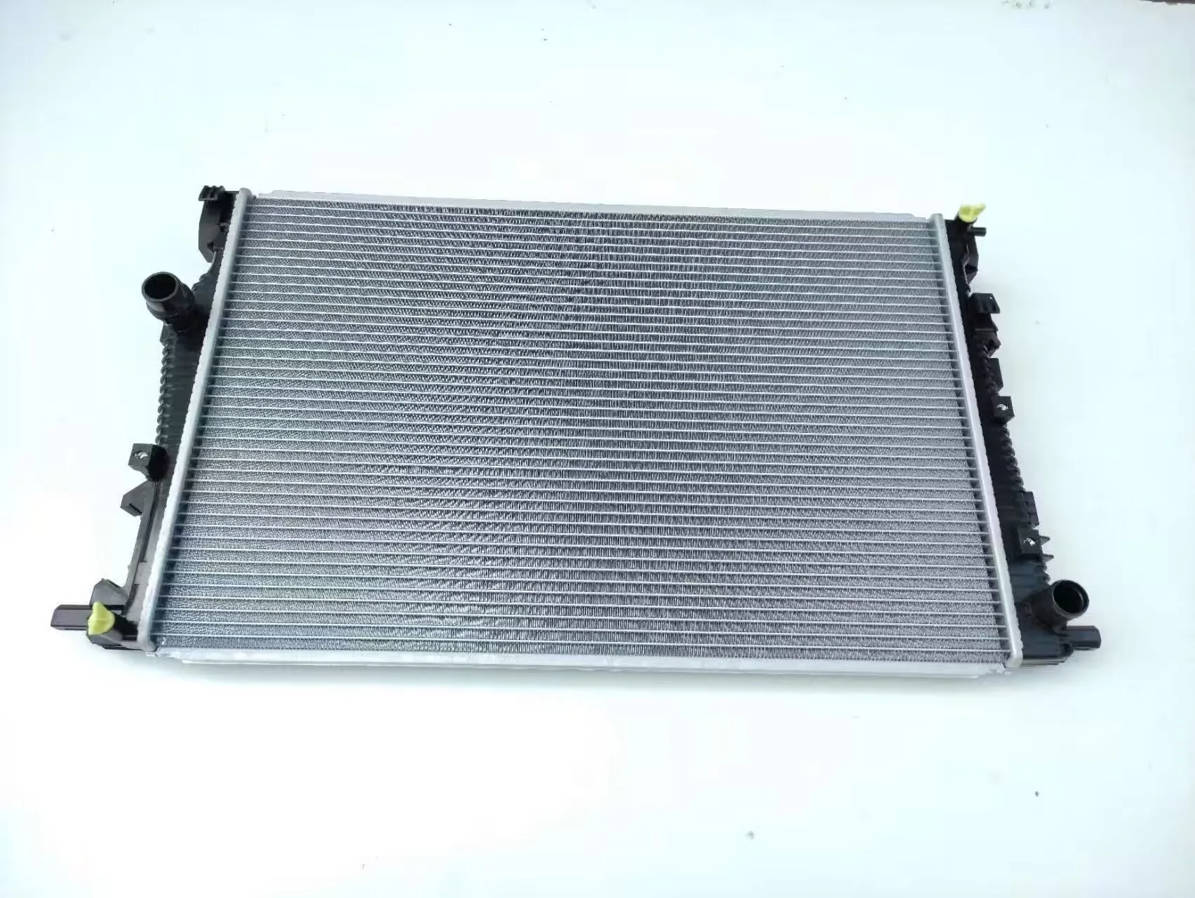 

1pc 68229284AA 2014-2018 Radiator for JEEP CHEROKEE KL Car Accessories Auto Replacement Repair Parts New