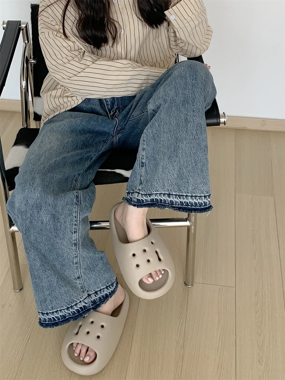 Hole Home Slippers For Men And Women 2023 Summer 4cm Thick Sole Sole Slipper Couple Indoor Antiskid Flip Flops Sandals