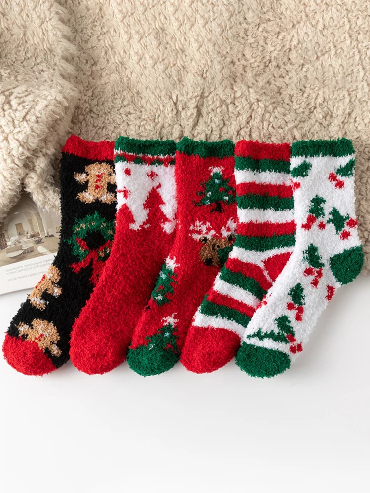 

5 Pair Red Christmas Tree Socks - Women's Winter Thick Warm Home Socks Coral Velvet Floor Socks Mid Socks Suitable for Christmas