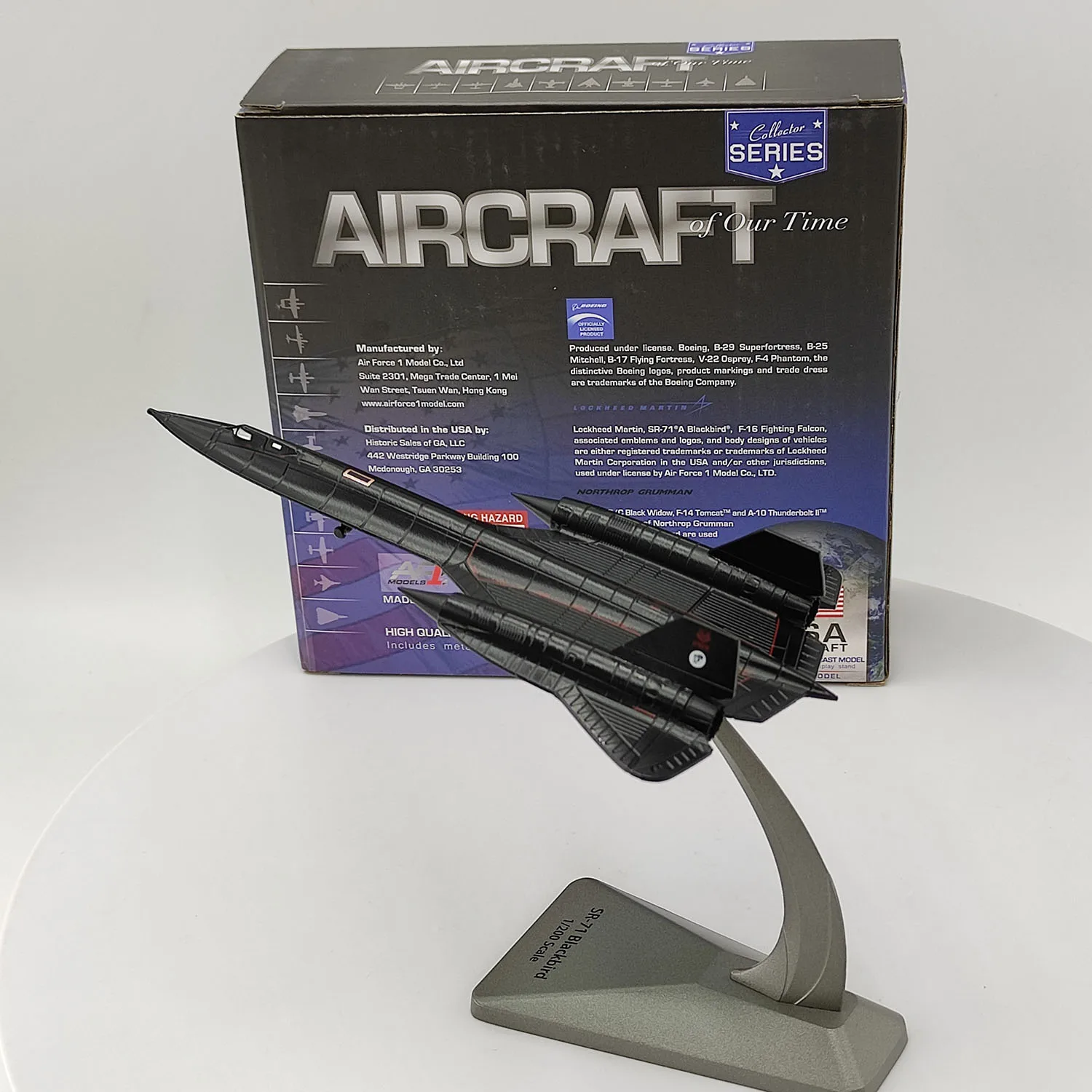 

Diecast AIRCRAFT 1/200 Scale SR-71 Blackbird Lt.Col. Model American 1990 Alloy Reconnaissance Aircraft Collectible Toy