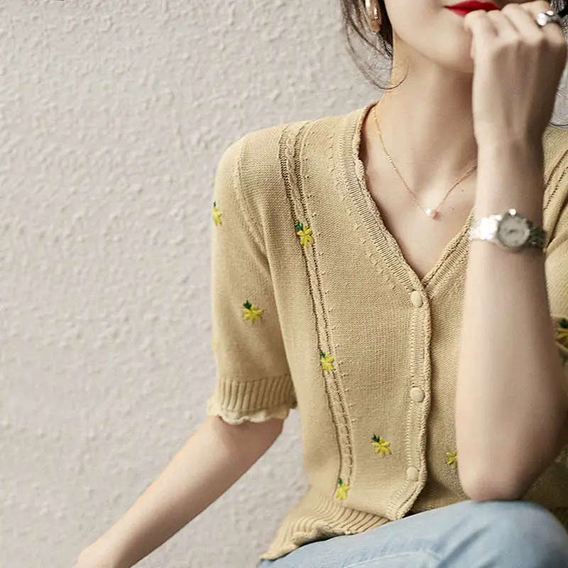 Sweet Fashion Summer Thin Sweaters Women's V-Neck Embroidery Edible Tree Fungus Button Chic Short Sleeve Cardigan Knitted Tops