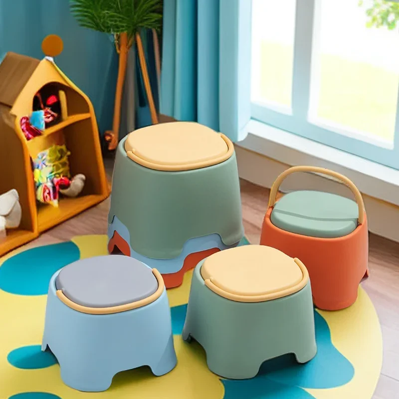 Thick plastic small chair with handle, household shoe-changing stool, non-slip small bench, kindergarten baby stool