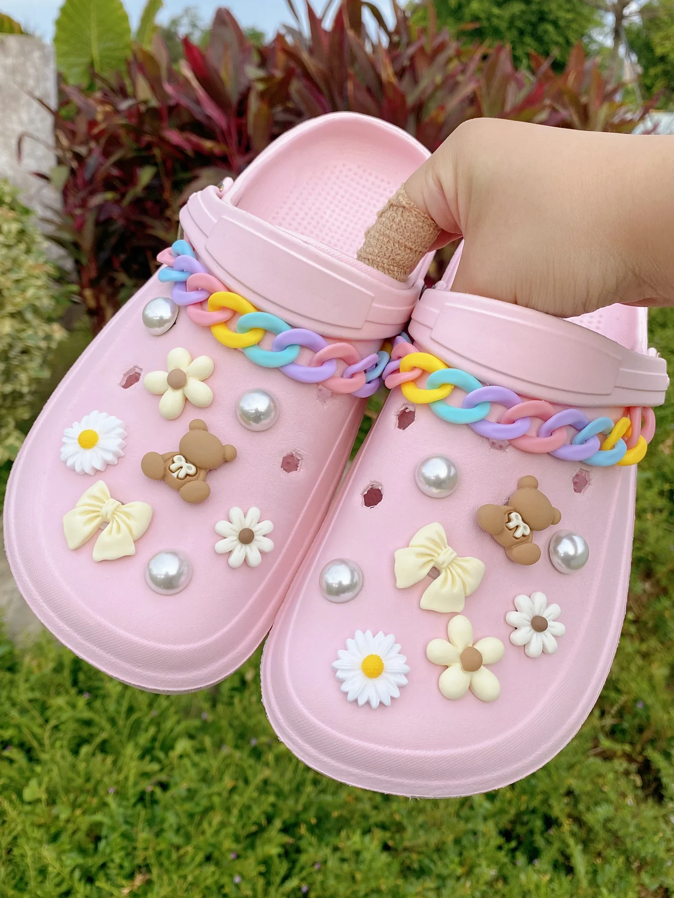 18 pieces of colorful chain, bow bear, flower, bow, ABS pearl shoe buckle DIY decoration, women's sandals, slippers, beach bag m