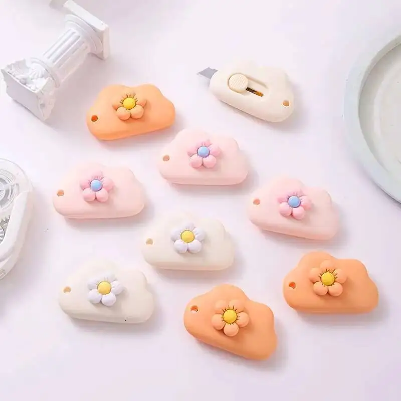 

Набор из 1-2-3-6 шт. мини-ножей Kawaii в форме цветка и облака для рукоделия, резки бумаги, упаковки, канцелярских работ