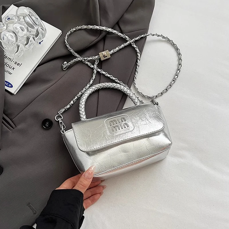 

Advanced Silver Small Bag for Women 2025 New Trendy and Versatile Chain Crossbody Bag Super Popular Hand-held Small Square Bag