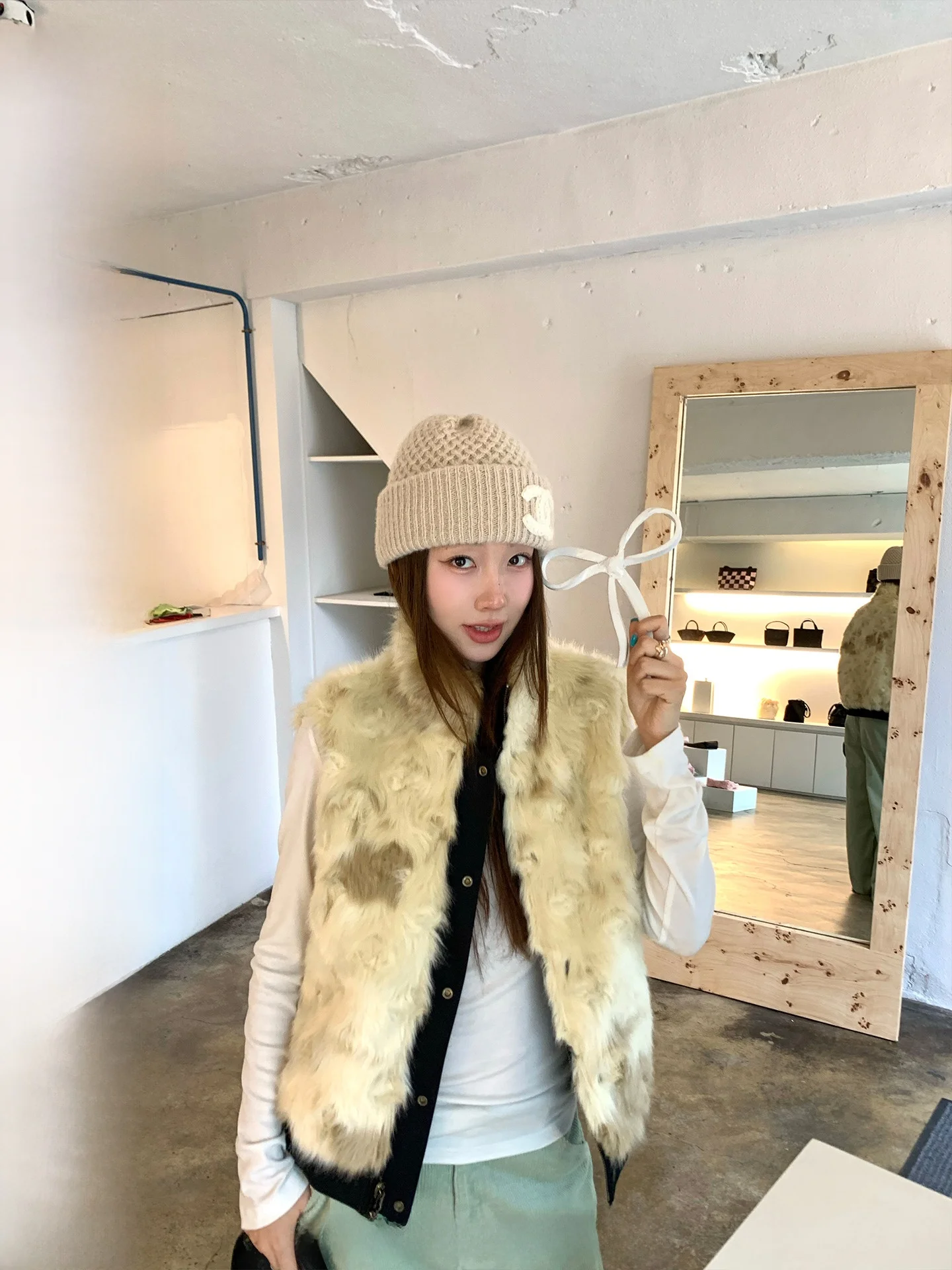 

Ranwear Exclusive Double-Sided Wearable Thiened Eco-Friendly Fur Vest with Two kets Versatile Sli Women's Coat