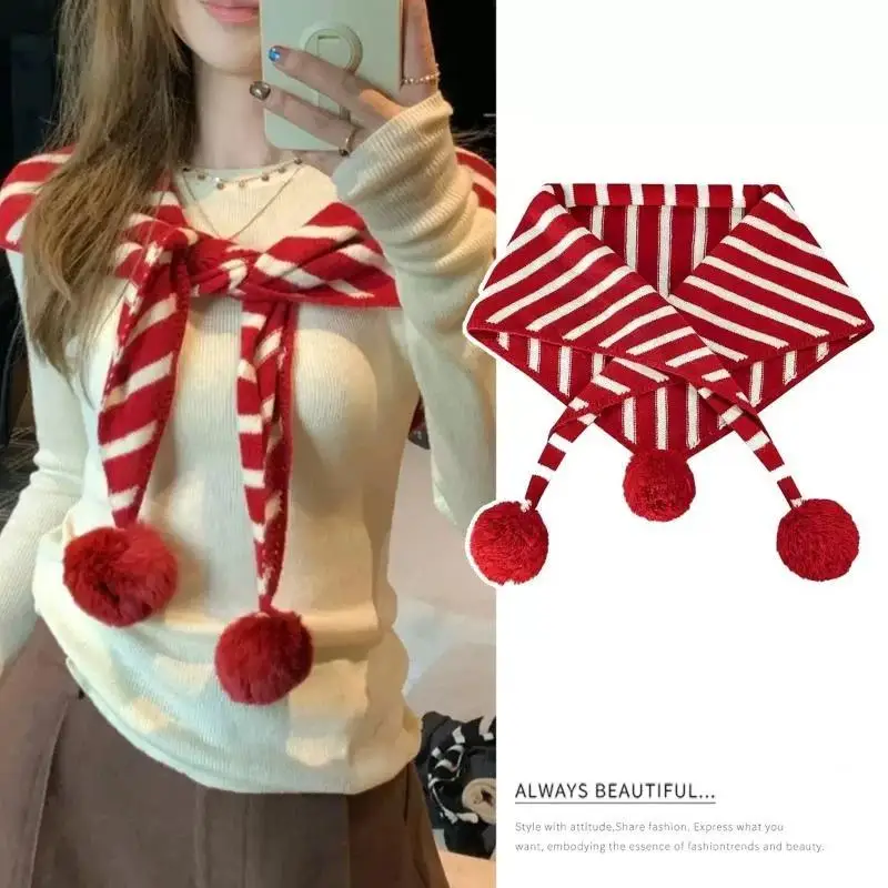 Rot-weiß gestreifter, gestrickter Halstuch-Schal mit flauschigen Pompons, weich und warm, perfekt für den täglichen Gebrauch, Winterausflüge und Weihnachtsfeiern. – Detail 1