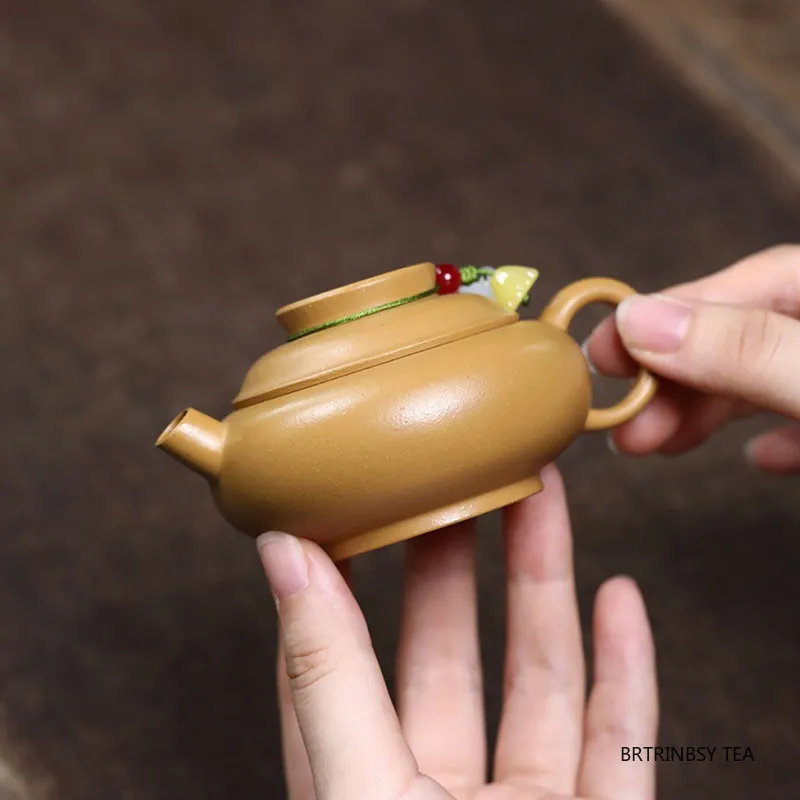 

Chinese Yixing Purple Clay Teapot Handmade Small Capacity Tea Pot Beauty Tea Infuser Zisha Kettle Teaware Household Tea Set 90ml