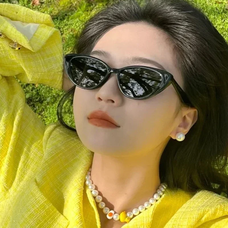 2024 Vintage Cat Eye Women Sunglasses Vintage Small Frame Sun Glasses for Men Luxury Brand Design Outdoor Eyewear UV400