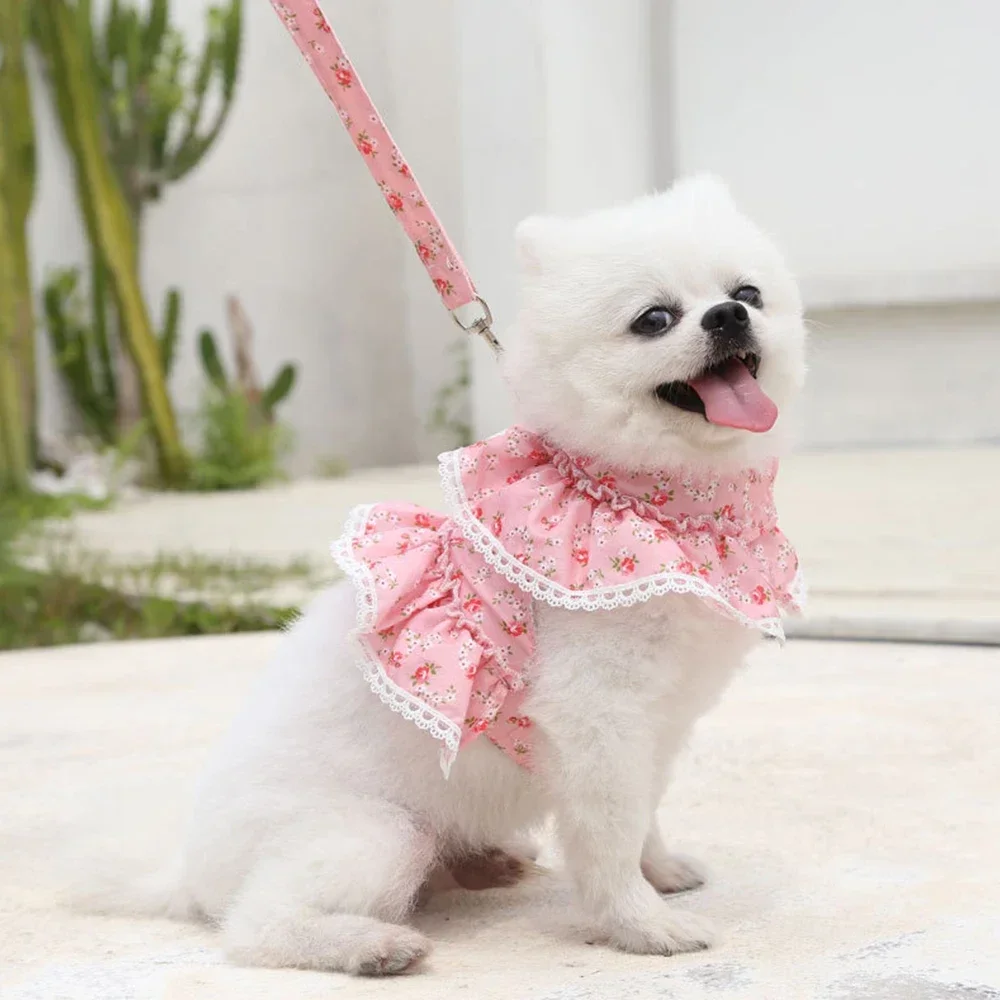 Cute Dog Harness Vest Breathable Dog Harness Sweet Clothes Leash for Dogs Cats Puppy Collar Cat Pet Dog Floral Print Chest Strap