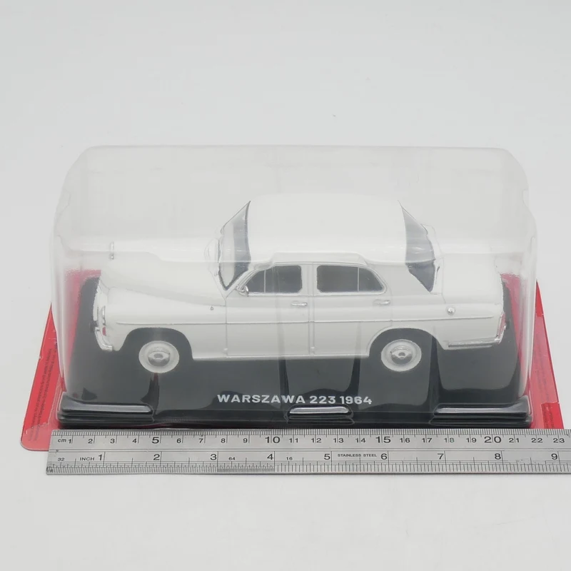 IXO 1:24 WARSZAWA 223 1964 Diecast Car Model Metal Toy Vehicle