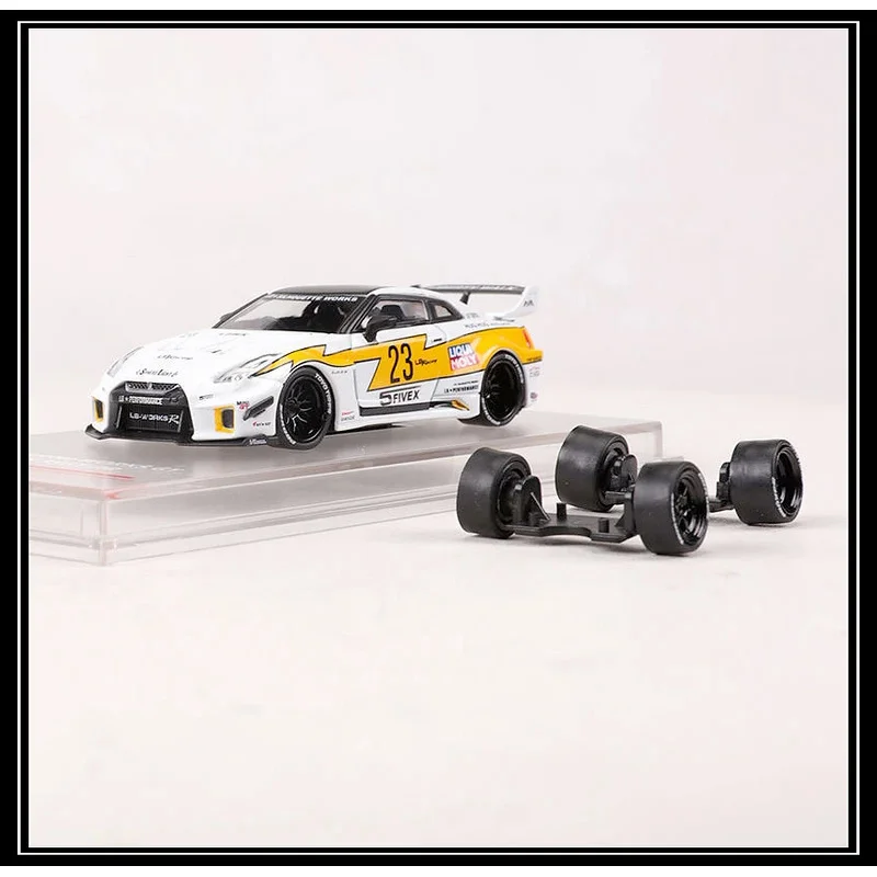 

CM model GT-R35 car lbwk modified version simulation & time micro alloy car model collection gift for child