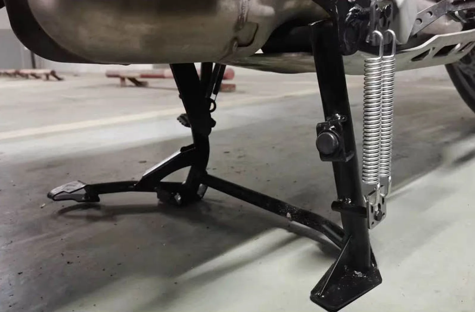 Motorcycle Parking Frame Large Support Bracket Center Stand Centre Kickstand For BMW F650GS F700GS F800GS/F750GS F850GS ADV