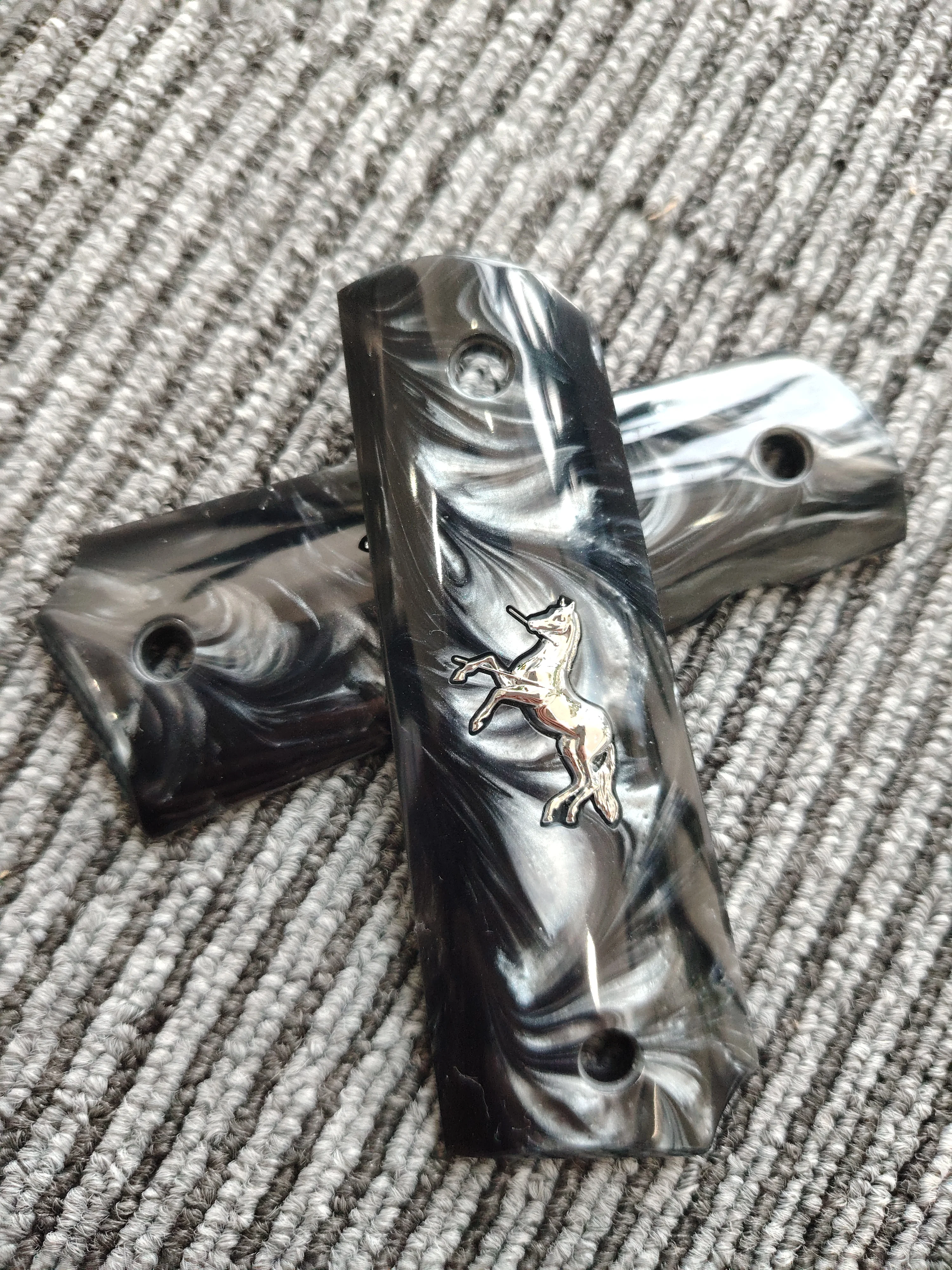 1911 Grips Full Size, zwarte parelmoer met zilveren paard, geschikt voor Colt, Kimber, Springfield, Remington, Rock Island, Government Commander