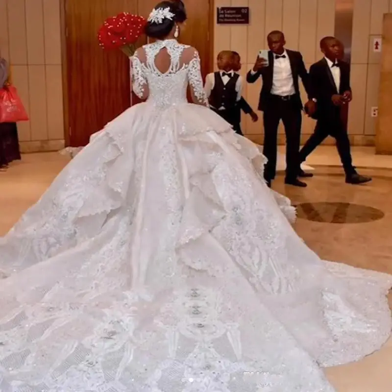 Customized Dubai Crystal Beaded Applique Lace Ball Gown Wedding Dress High Long Sleeve Hollow Back Vestido De Noiva Bride
