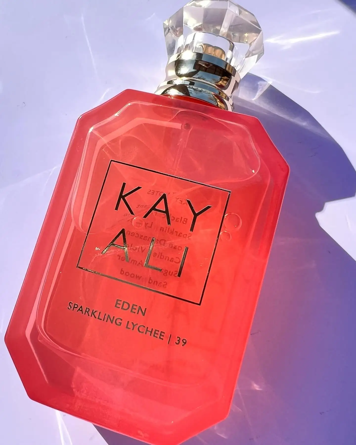 

KAYALI EDEN СПАРКТИВНАЯ ЛИЧЕ | 39. Высококачественная парфюмерная вода из сахарного янтаря, кедрового дерева, мускуса, ваниль Absolute, сандал