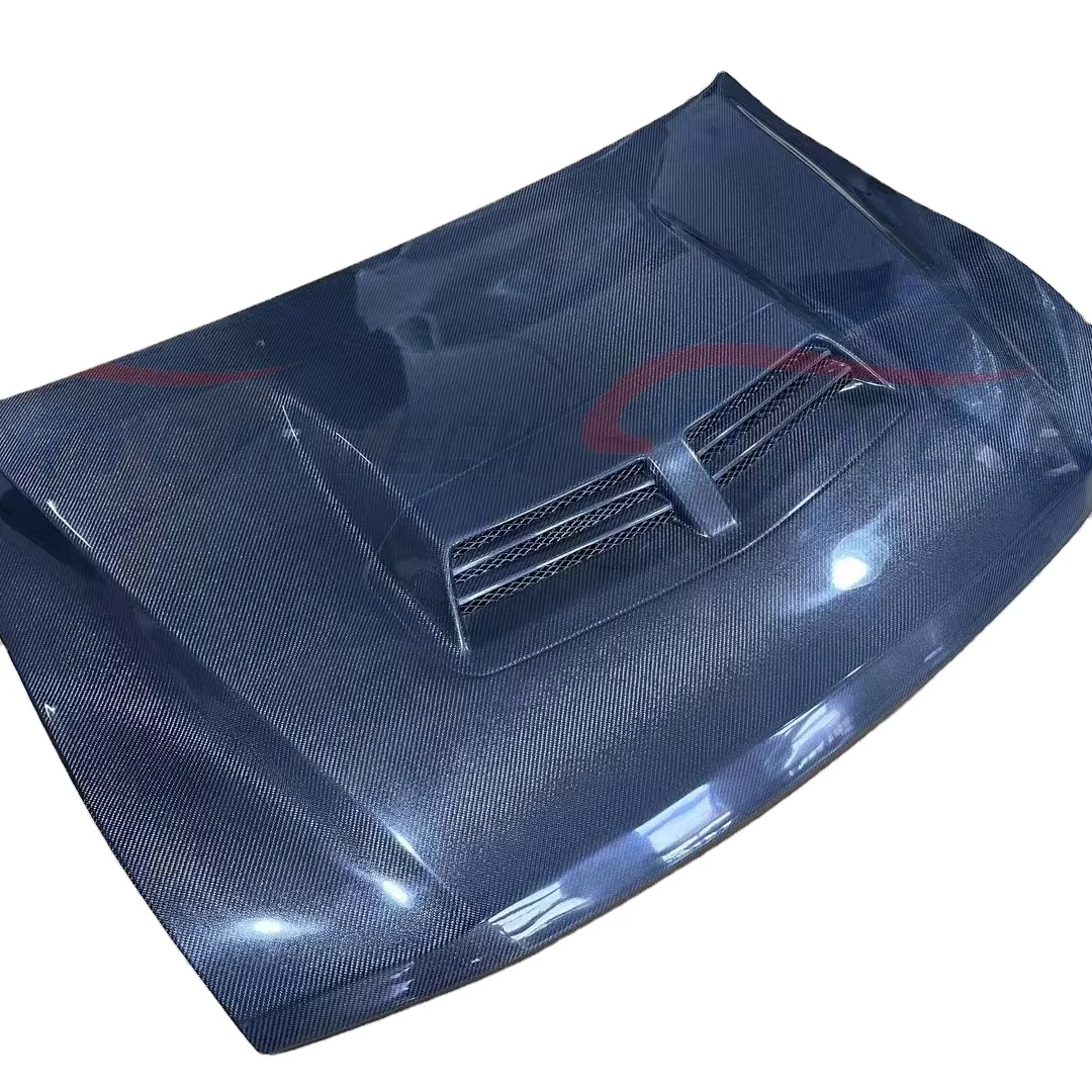 

Капот из углеродного волокна для Mitsubishi Pajero V55 V73 V97. Практичный, хорошего качества.