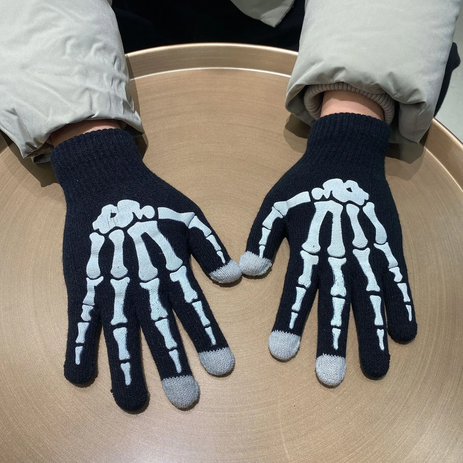 New Punk Unisex Adult Cosplay Gloves Spooky Skull Hand Shape Skeleton Gloves Halloween Full Finger Mittens for Party Accessories