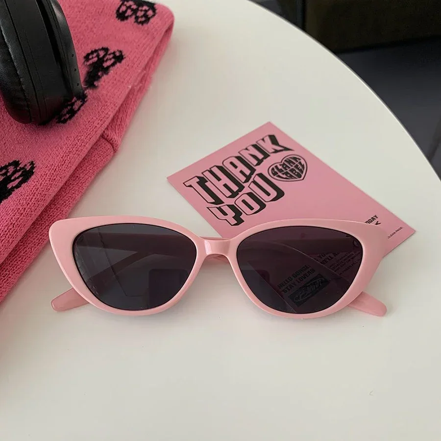 

New Pink Women Cat Eye Sunglasses Retro Premium Sun Glasses Men Sun Protection Fashion Eyewear Luxury Brand Design UV400