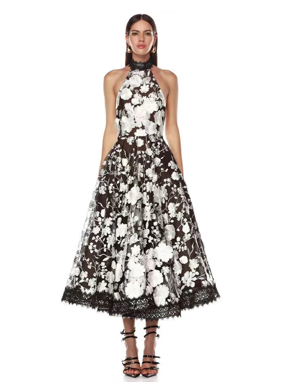 Modphy 2025 Nuovo fiore ricamato Halter Abito lungo da donna Sexy senza maniche Backless a vita alta A-Line Party Dress