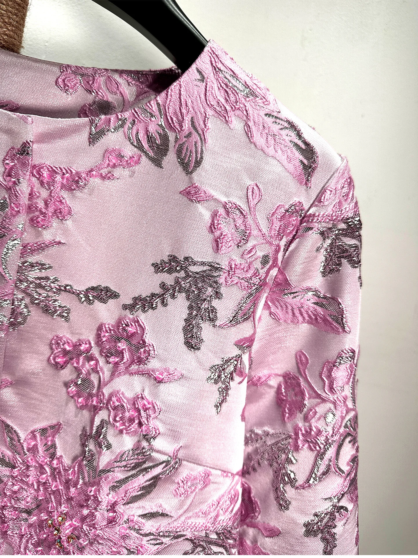 الفرنسية الأنيقة الاجتماعية جولة الرقبة طويلة الأكمام زر مخفي مطرز الجاكار تنوعا الوردي سترات قصيرة أعلى للنساء الخريف #3