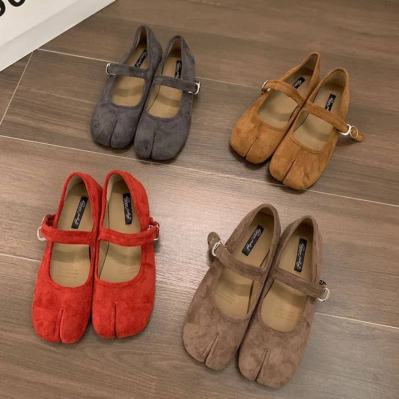 Brand Women Flats Soft Ballet Shoes Woman Slip On Loafers Soft Bottom Moccasins Tabi Ninja Women Casual Shoes Mujer Ladies Shoes