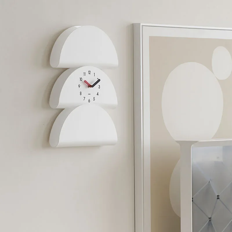 

Modern Wall Clock Silent Battery Operated Luxury Minimalist Art Design For Living Room Background Wall Hotel Decoration