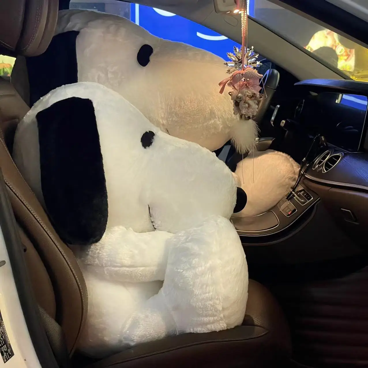 Juguete de peluche de Snoopy de gran tamaño, almohada suave de perro blanco Kawaii, muñeco de peluche de animales de dibujos animados, regalos de