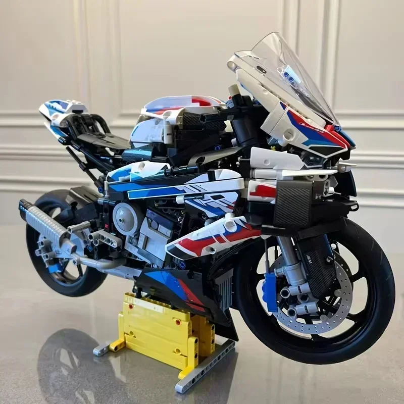 New 1900+PCS Technical Super Speed Motorcycle MOC Building Block Compatible  Motorbike Model Educational Vehicle Bricks Toy Gift