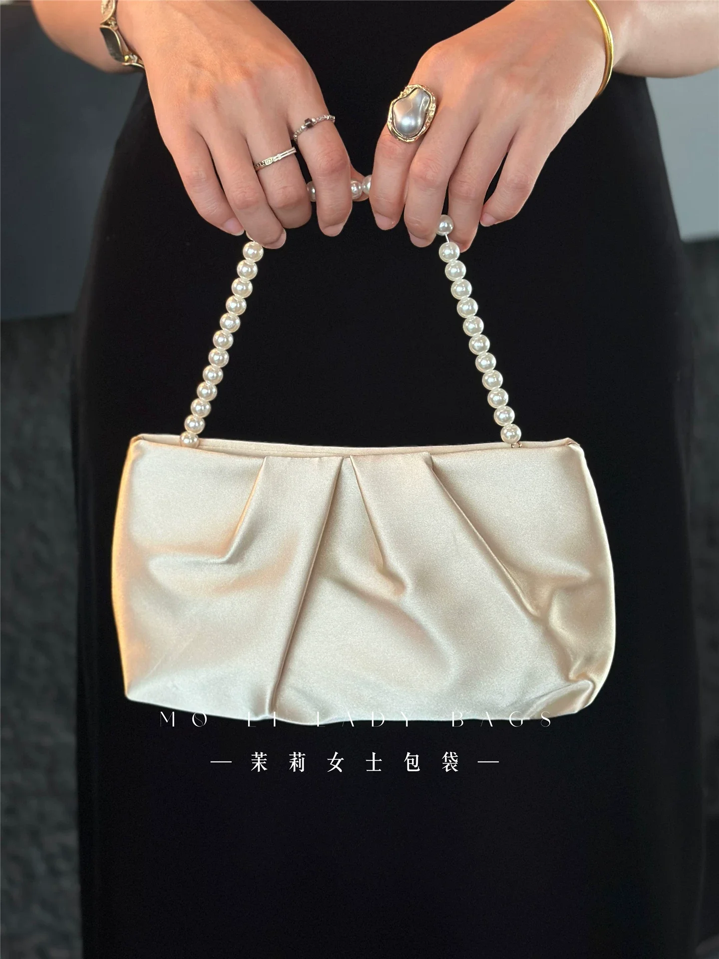 Fashion Satin Pleated Square Bag High Quality Luxury Exquisite Evening Bag Women Handbag Wedding Party Clutch Purse Shoulder Bag