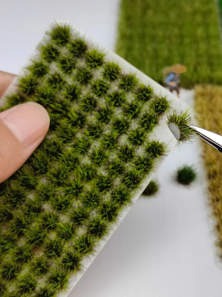 120 Stück Mini-Gras-Modellbausätze, 8 mm Pflanzengras für DIY-Zug, Eisenbahn/Gebäude, Sandtisch, Szenenmaterialien, Diorama-Zubehör