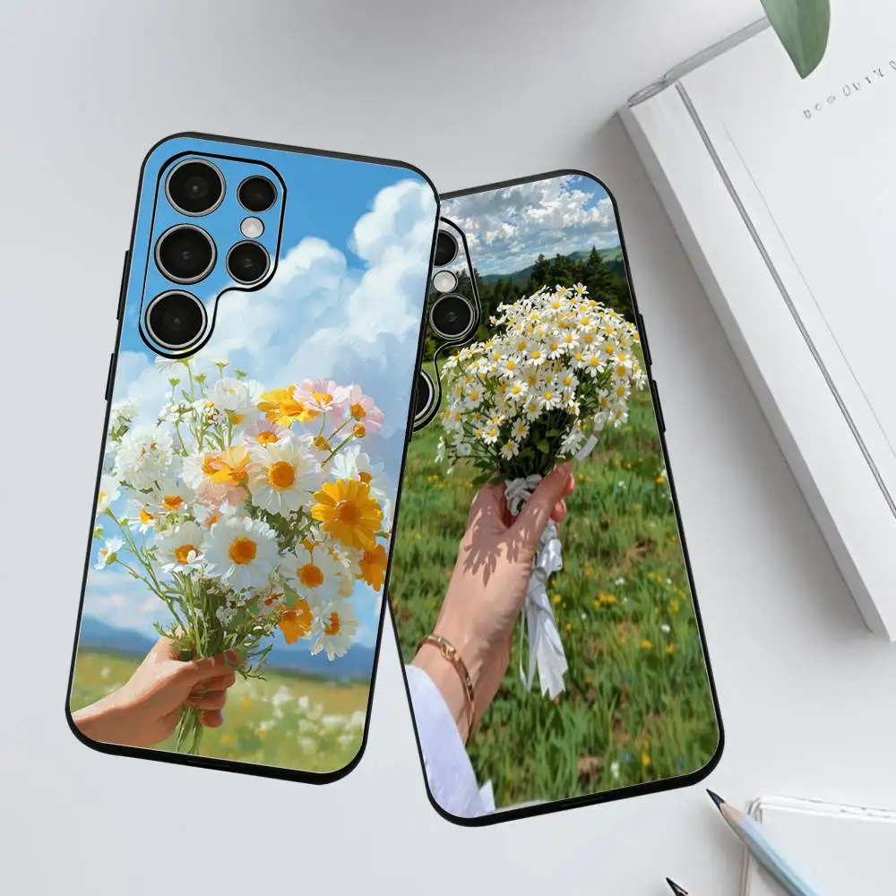 

Beautiful Daisies Phone Case For Samsung Galaxy S 24,25,23,22,21,20 Plus Ultra 5G Lite Shockproof Cover