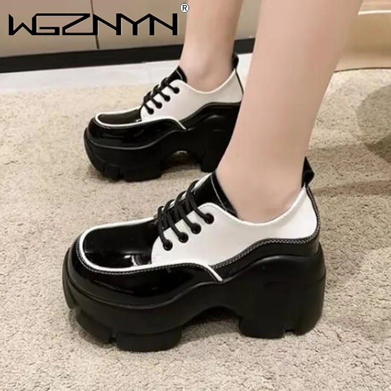 2024 kulit paten 7cm Platform Wedge sepatu wanita sepatu hak tinggi Sneakers musim panas musim gugur mokasin desainer warna campuran renda sepatu bot