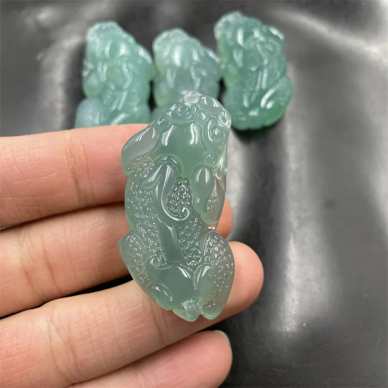 Cheap Jade Lake Green Chalcedony Agate Large Pi Xiu Pendant Large Agate Pi Xiu Pendant Jade pendant