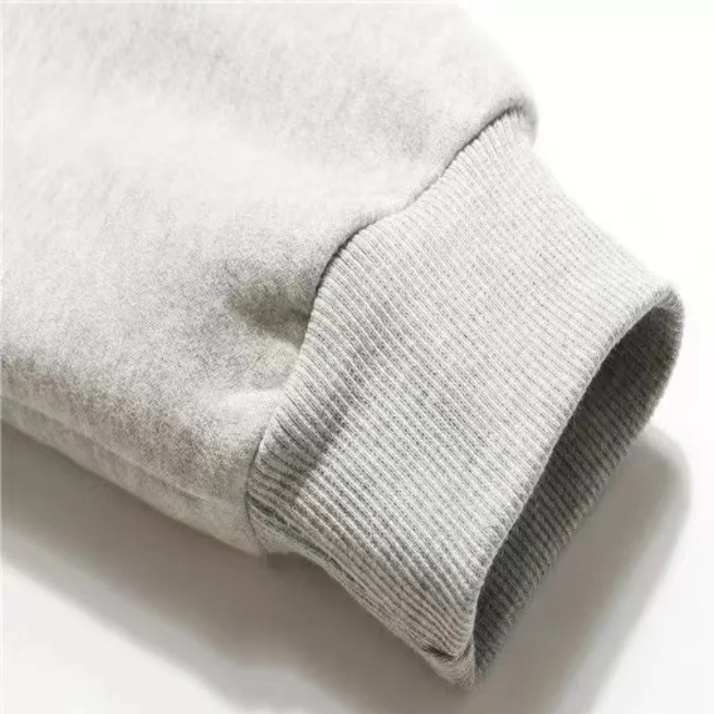 Autumn and winter men's high-quality velvet long sleeved round neck sweatshirt, new fashionable, casual, warm and versatile top