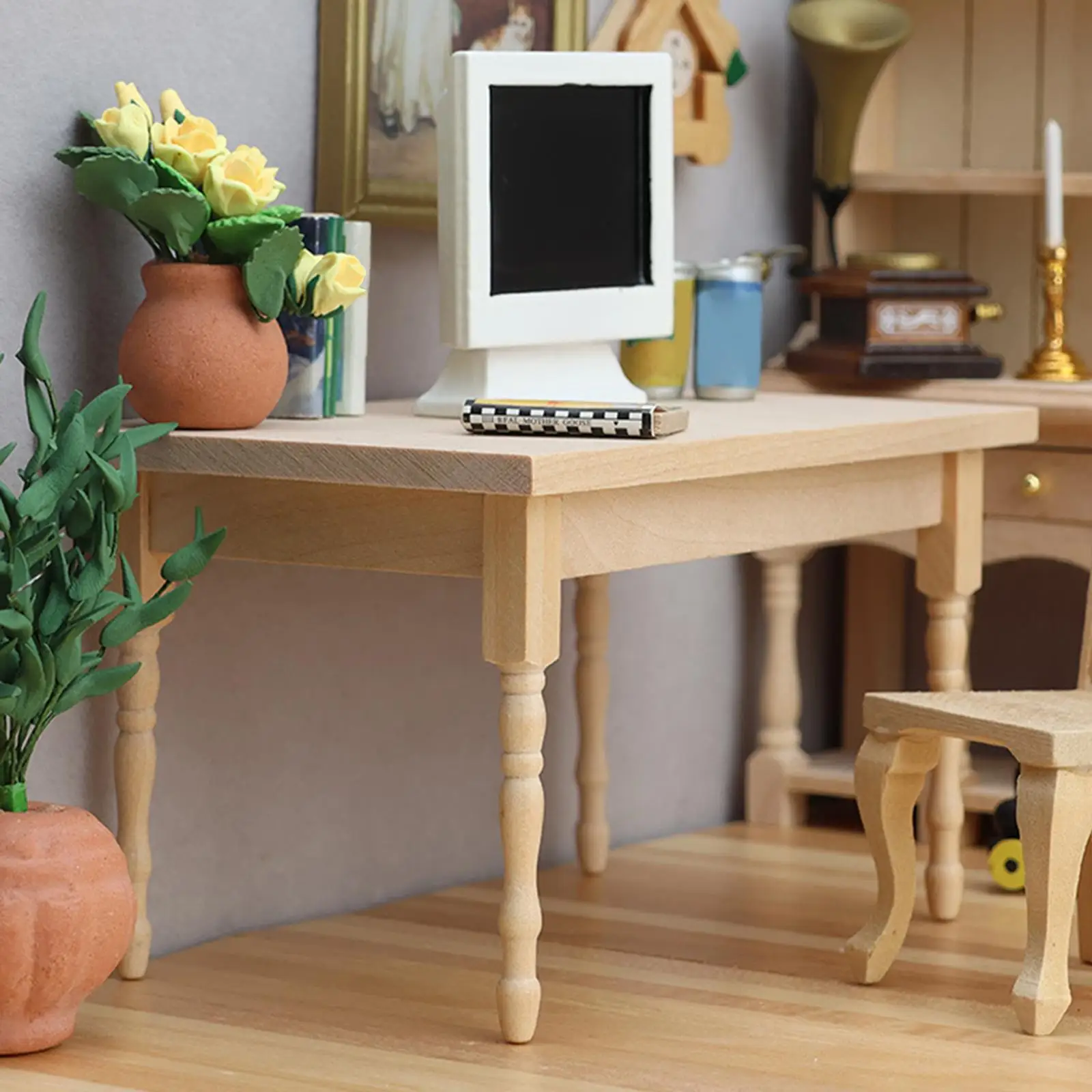 

Miniature Dollhouse Table 1/12 Scale Doll House Decoration Mini House Table Model