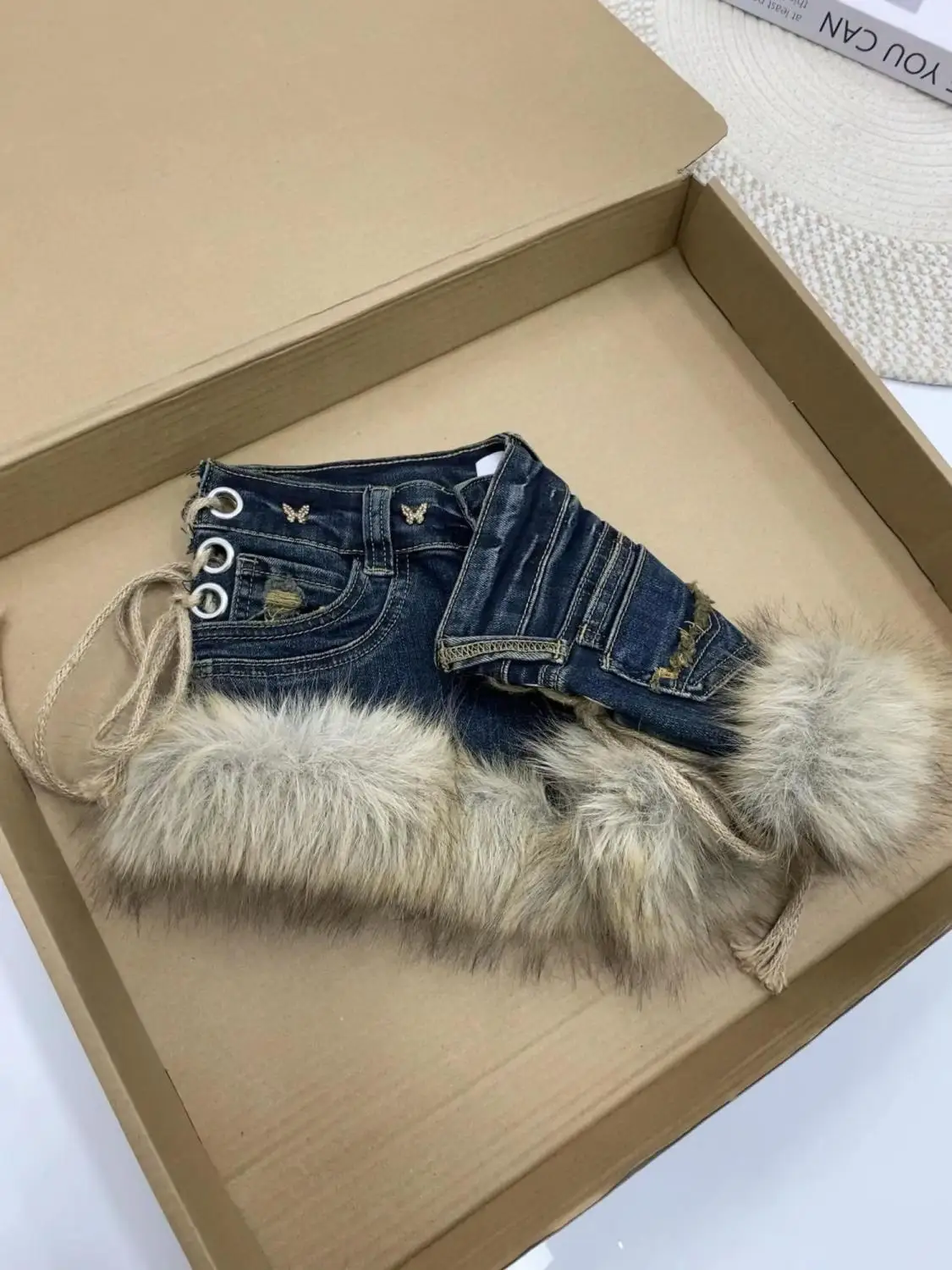 2026 New Design Sense Fluffy Splicing Jeans Shorts High Street Spice Girl Y2k Low Waist Plush Denim Shorts Hot Pants